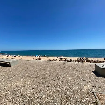 Lusitania T2 Frente Mar Em Apartamento *