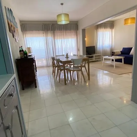 Apartamento Lusitania T2 Frente Mar Em